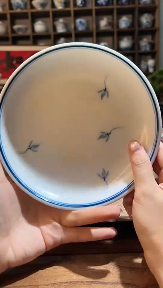 【闪购商品】手绘玉兰花大壶承       