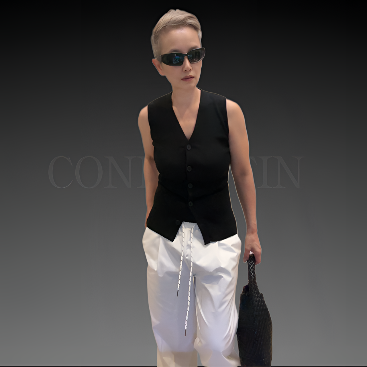 CONNiE TIN  /7747/气场款无袖正肩针织背心