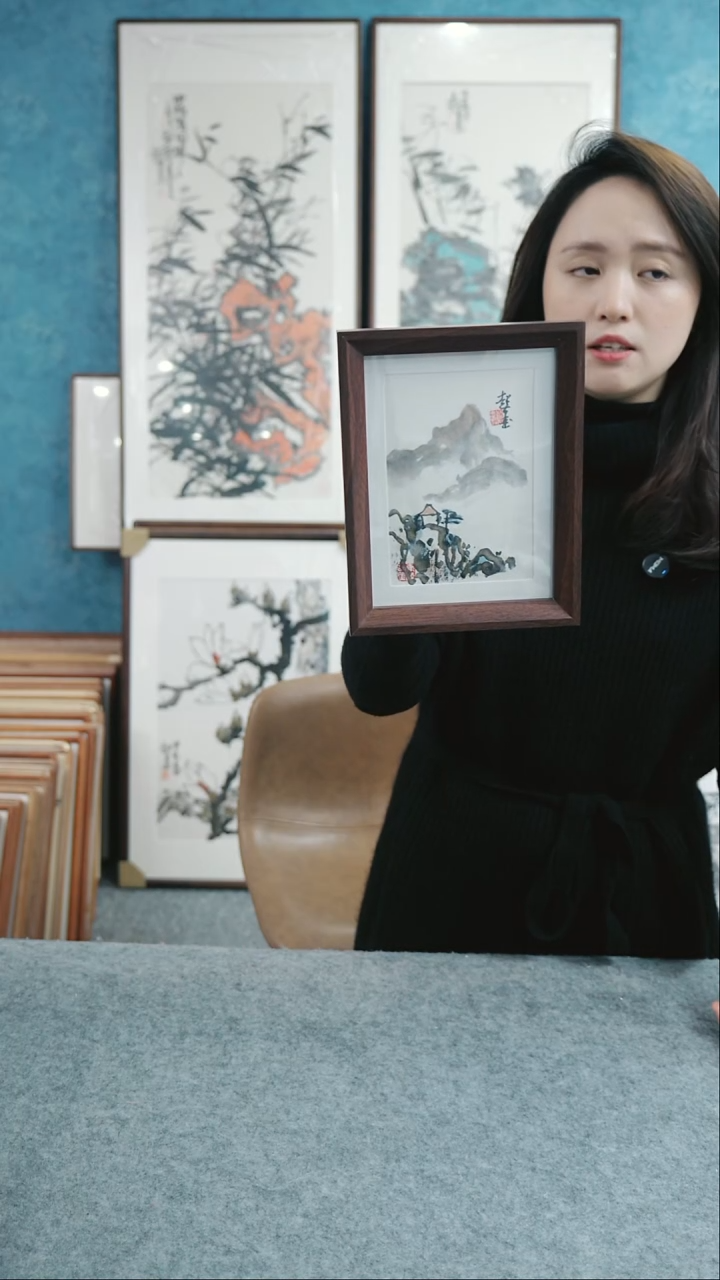 【闪购商品】国画8寸郑志超老师木质摆台 