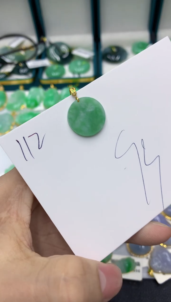 【闪购商品】翡翠颈饰18K金镶嵌号链接11111