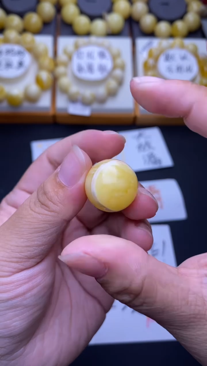 裸石琥珀未镶嵌大小姐珠宝严选79