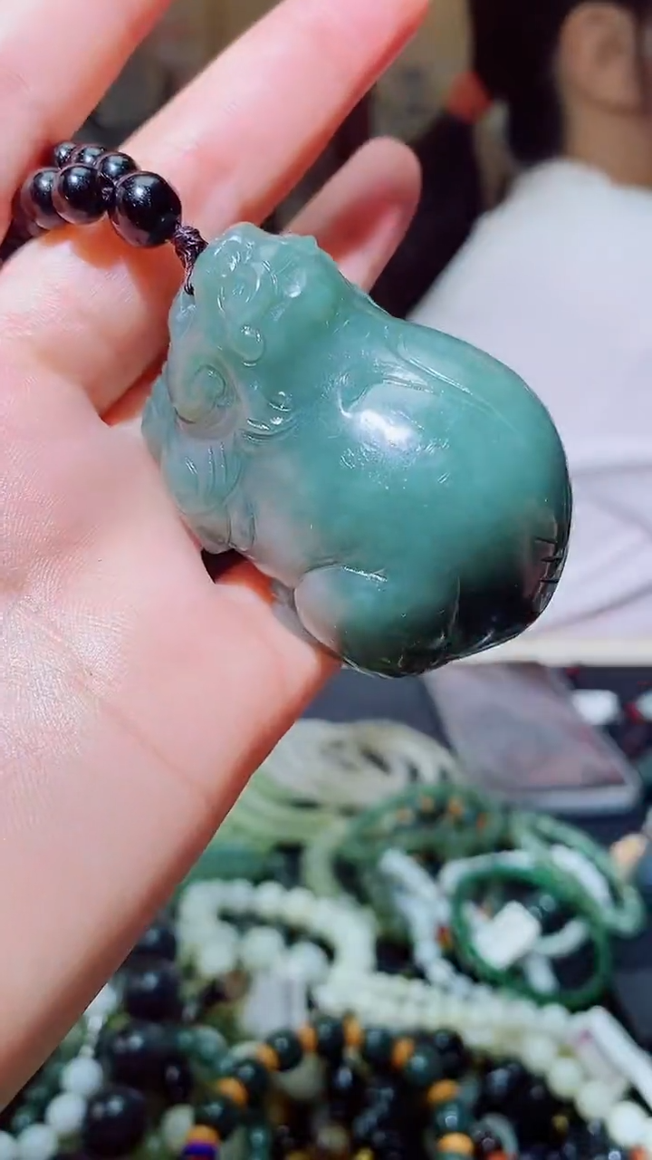 和田玉未镶嵌颈饰1