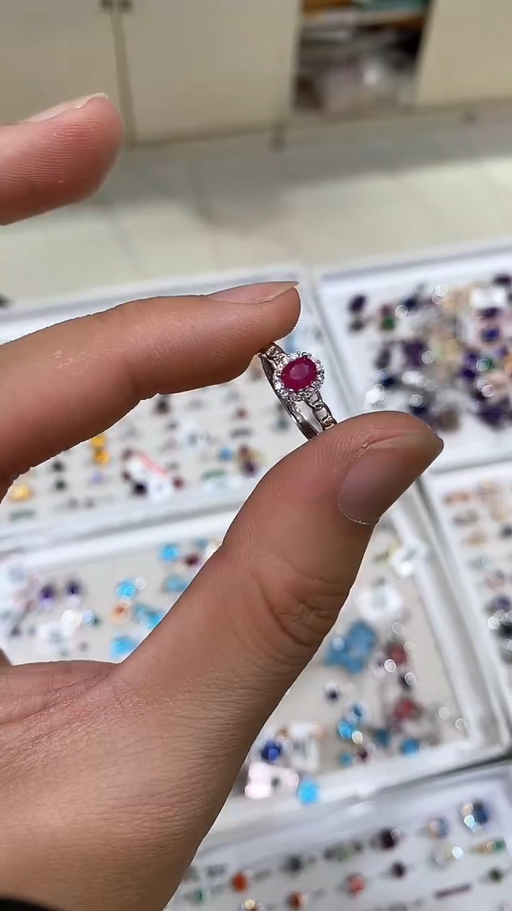 【闪购商品】红宝石戒指银S925镶嵌戒指