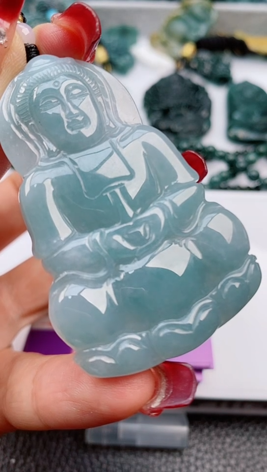 【闪购商品】翡翠颈饰未镶嵌              