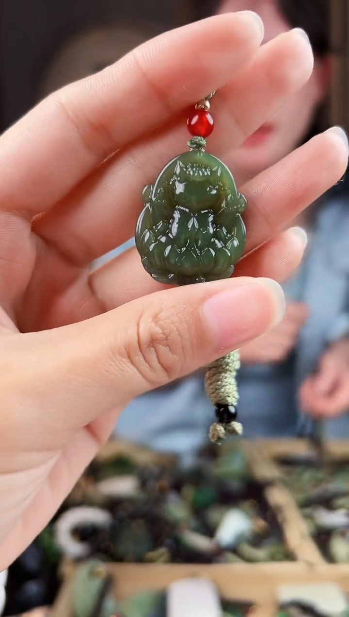 颈饰未镶嵌和田玉拍一发一，多样性发货