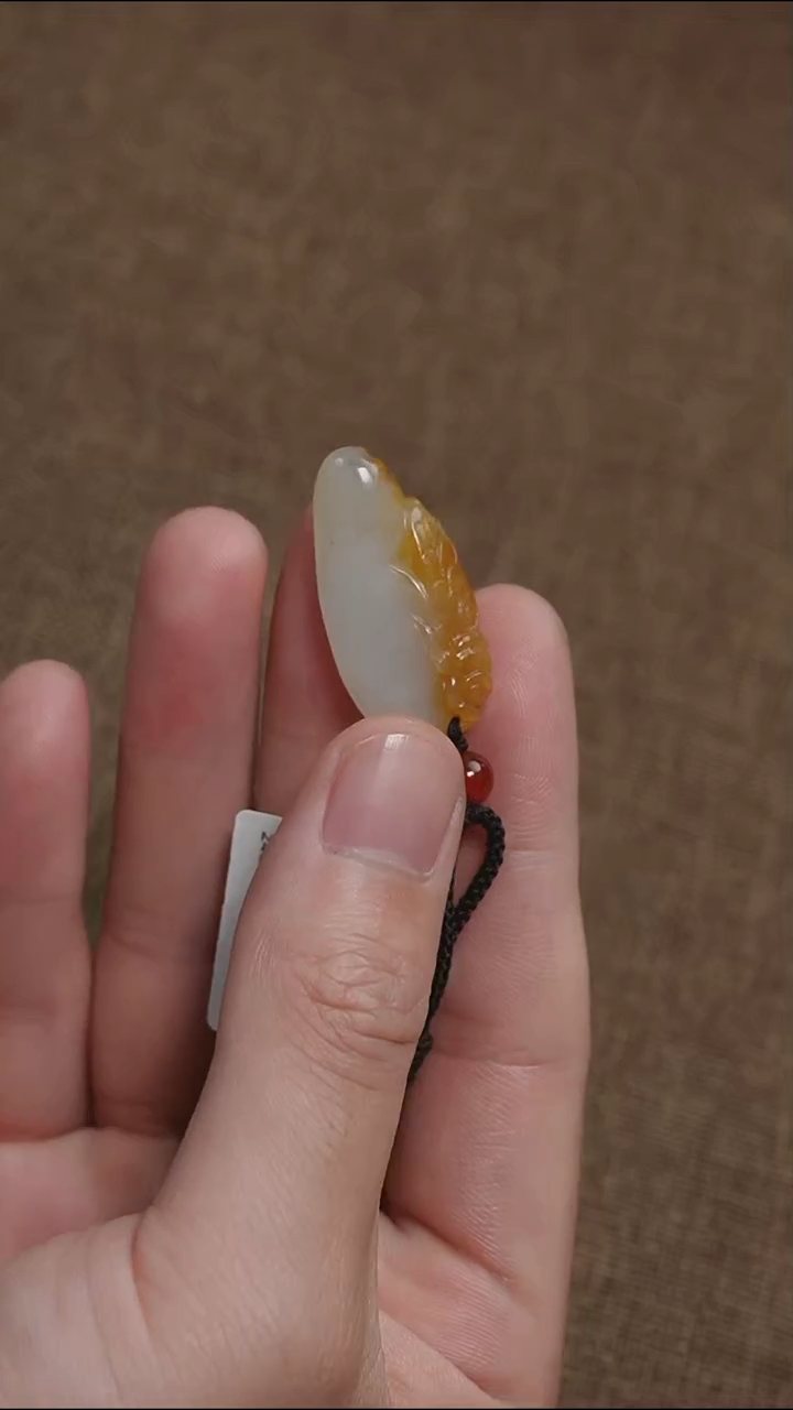 和田玉未镶嵌颈饰0