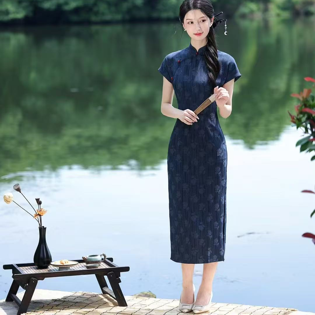 《烟岚》2025旗袍春熙新款显瘦气质日常提花中国风双层修身印花改良