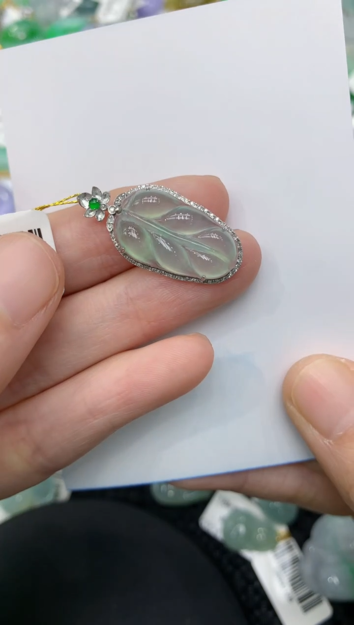 【闪购商品】翡翠颈饰18K金镶嵌11111111