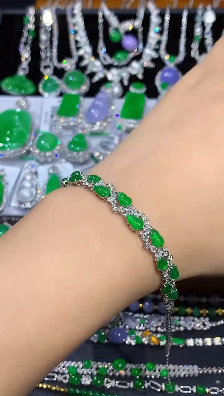 18K金镶嵌手链翡翠l**ySY多样性发其一