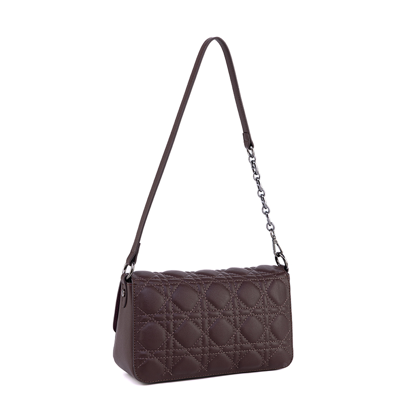 【C&R】时尚单肩斜挎邮差包QYX-98117-巧克力/23x8x14cm