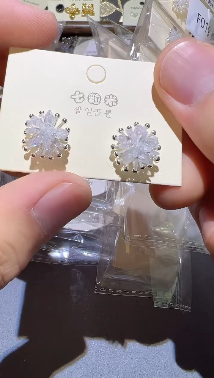 纯铜925银合成立方氧化锆F019