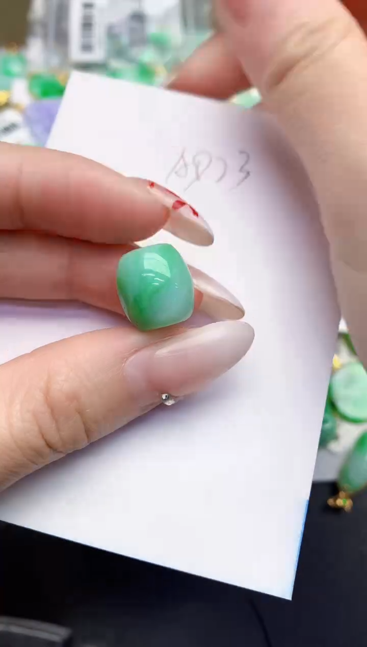 【闪购商品】翡翠颈饰未镶嵌000000000000