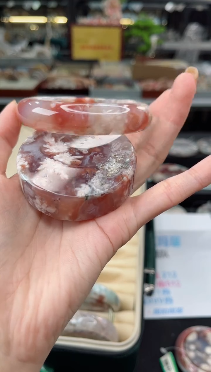 【闪购商品】石英质玉手镯未镶嵌62圈口（赠品镯心）2S969