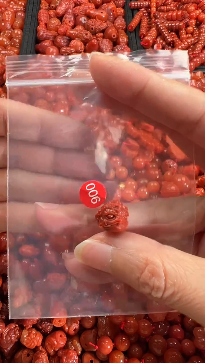 【闪购商品】南红玛瑙颈饰未镶嵌1