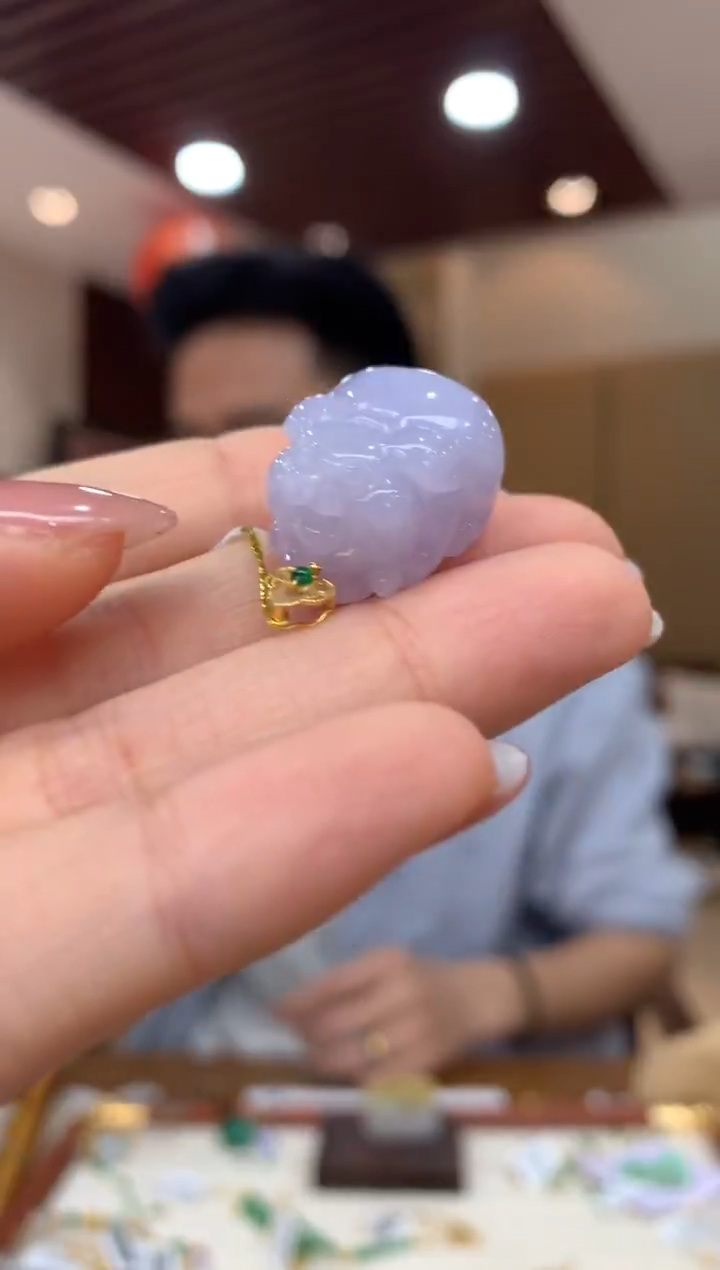 吊坠(不含链)18K金镶嵌翡翠福猪