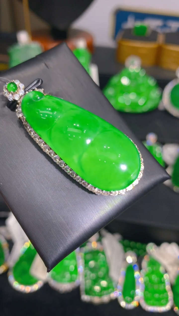 【闪购商品】翡翠颈饰银S925镶嵌34一季