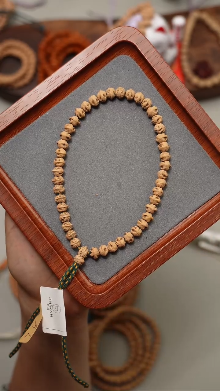 柏香籽/百香籽手串木槿横打手持7.75