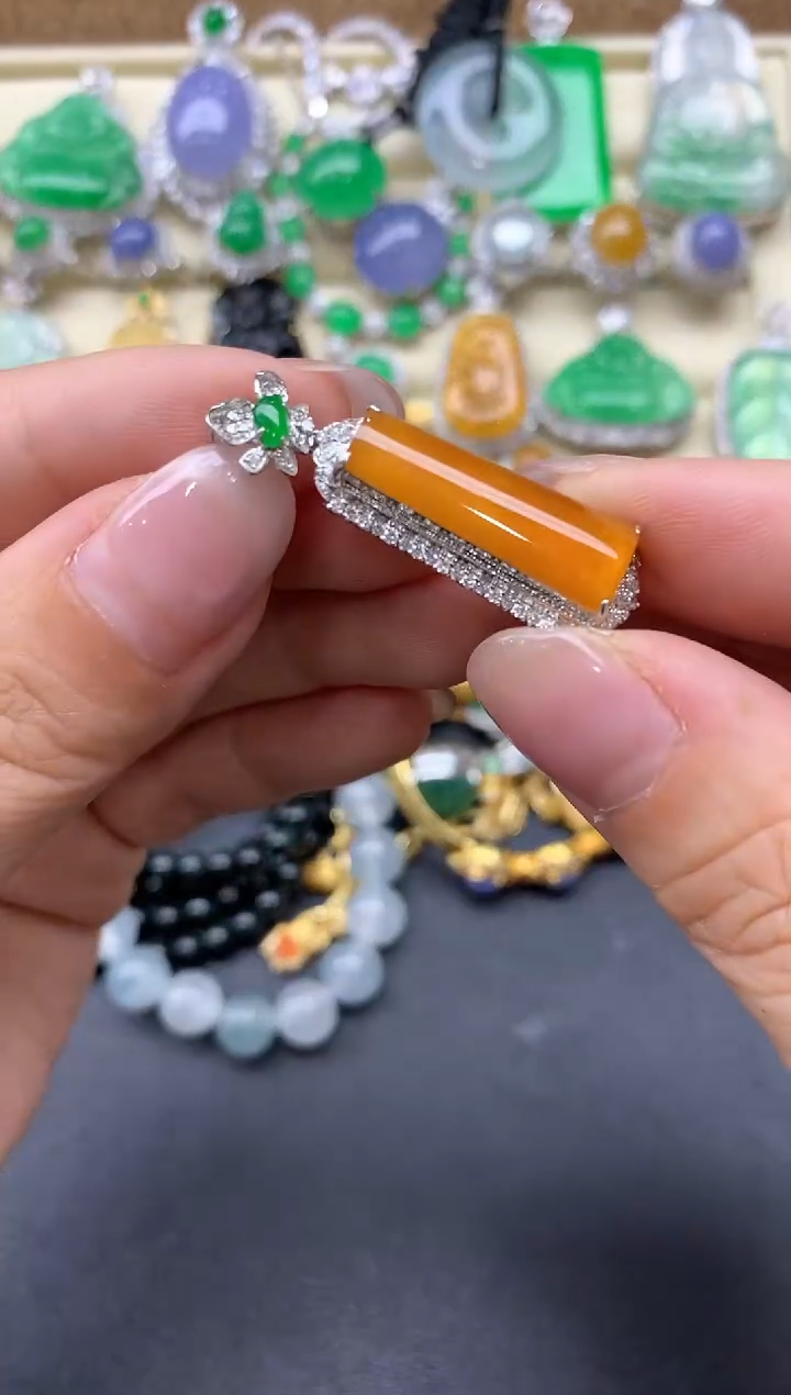 【闪购商品】翡翠颈饰18K金镶嵌454-中国好珍宝