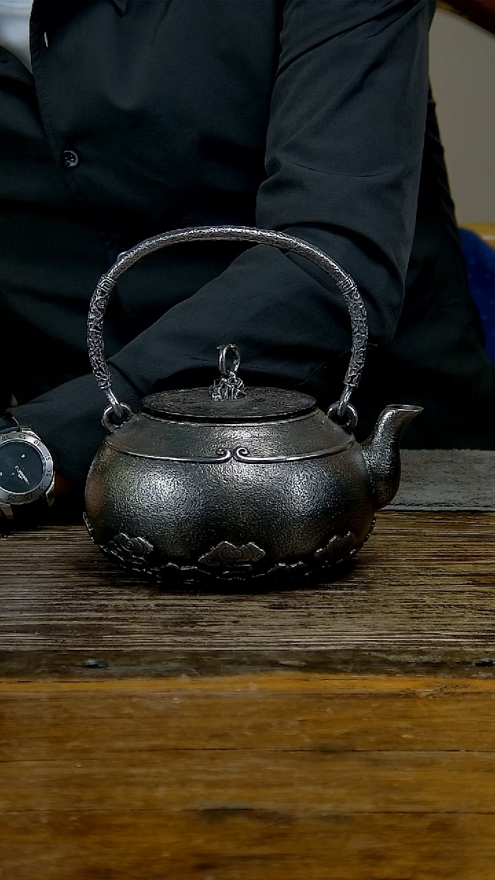 别看我人不正经。壶，正儿八经！！