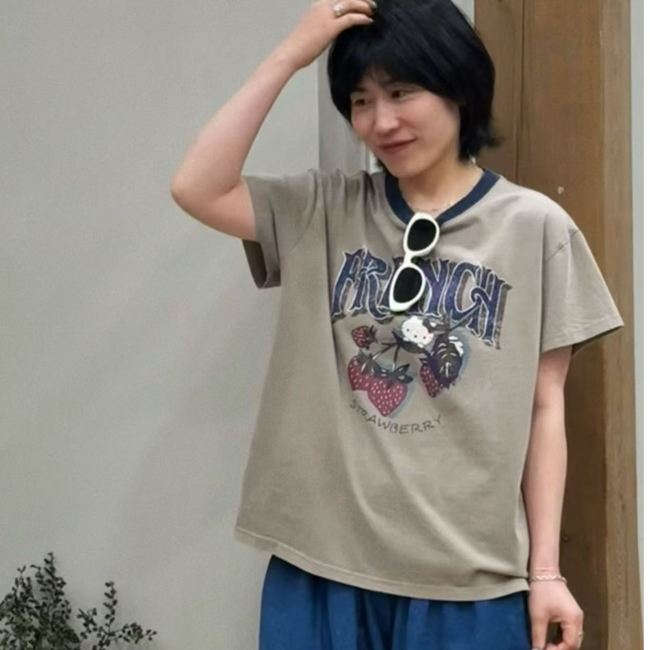 韩国正品不支持退换/Ri/做旧草莓猫半袖/0331/10