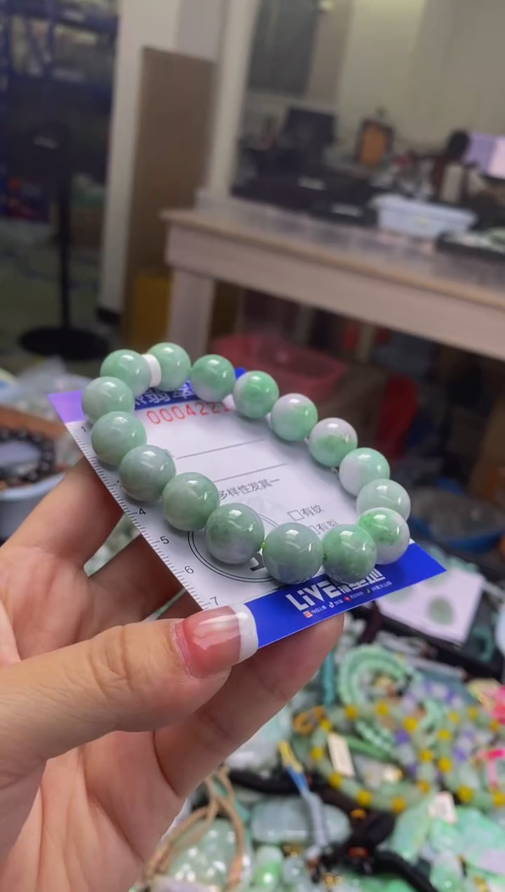 翡翠未镶嵌颈饰闪购0004221