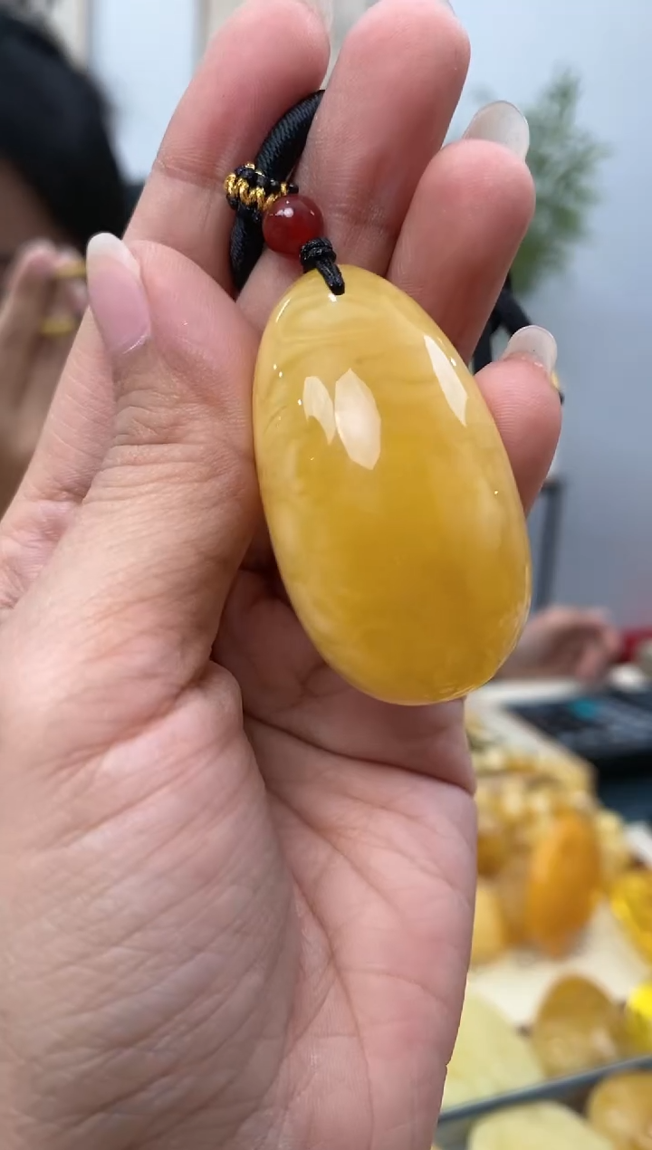 【闪购商品】蜜蜡裸石未镶嵌天然琥珀蜜蜡水滴