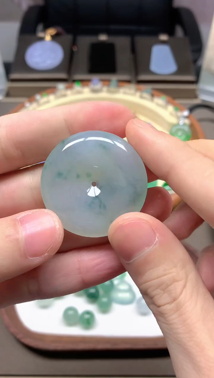 【闪购商品】翡翠颈饰未镶嵌挂件