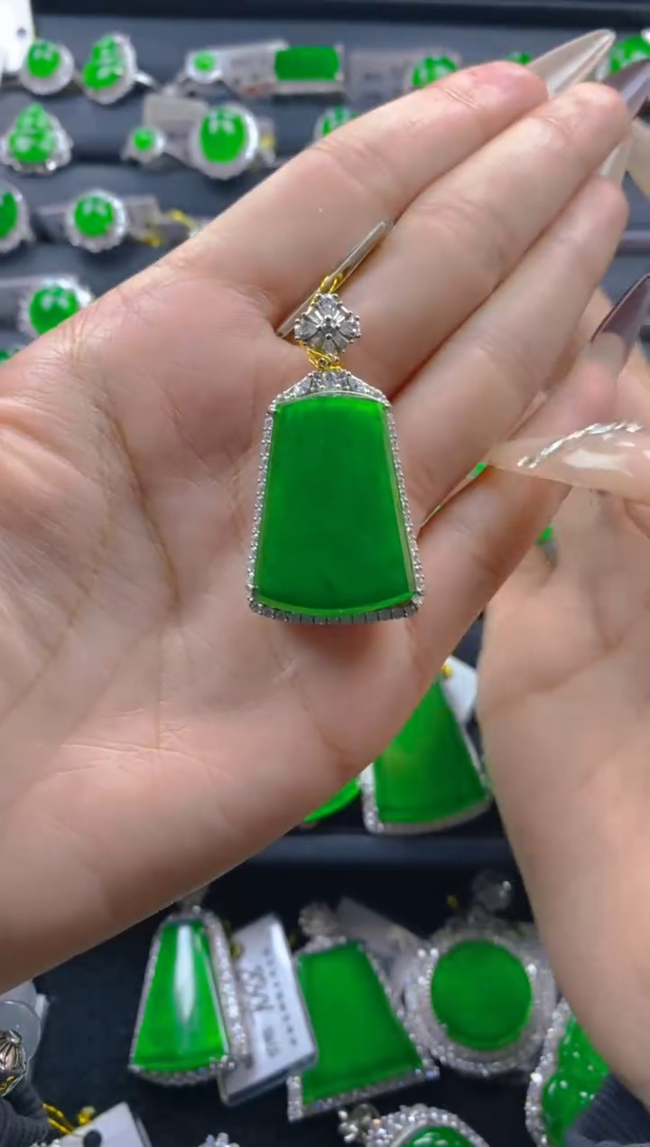 【闪购商品】翡翠颈饰银S925镶嵌11111111