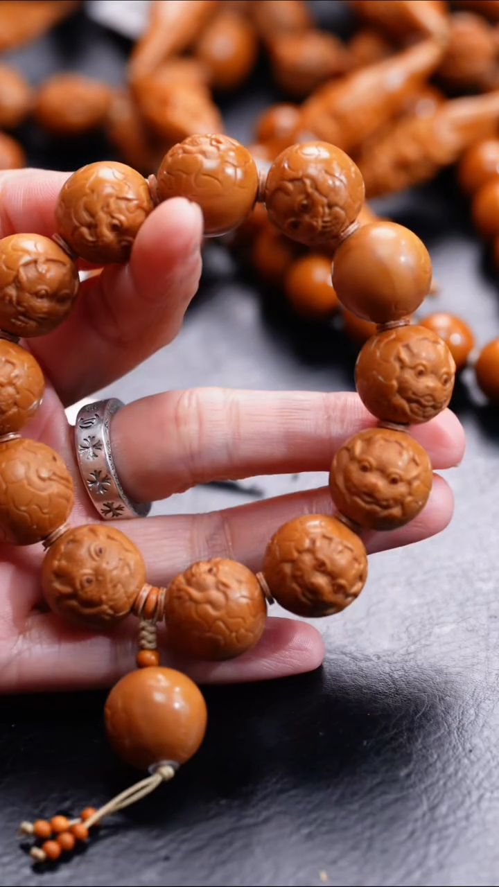 【闪购商品】橄榄核吊坠橄榄核