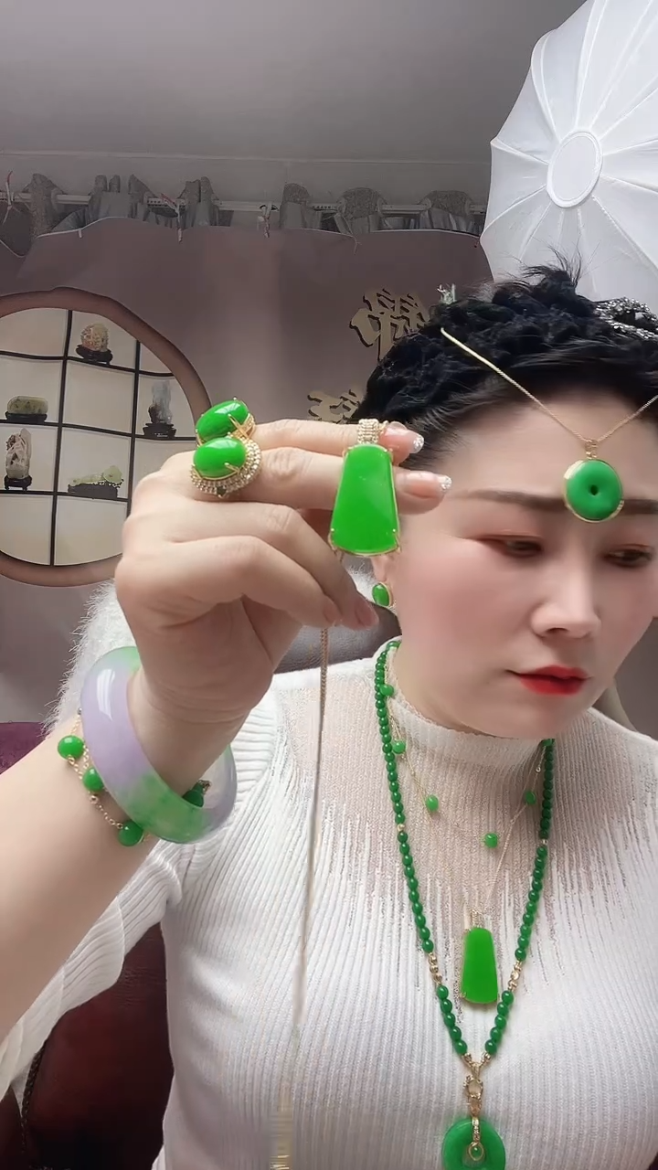 【闪购商品】翡翠颈饰未镶嵌26号