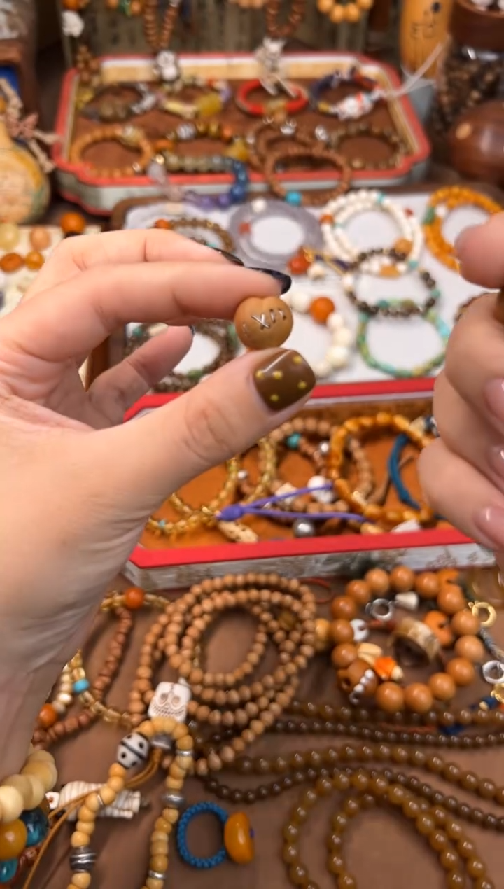 把件猴头核桃猴头屁桃镶嵌款单颗