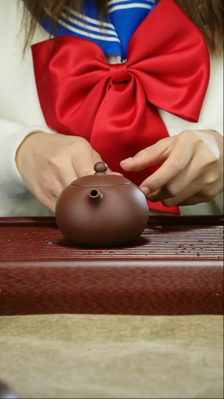 【闪购商品】紫砂茶壶紫玉金砂   西施