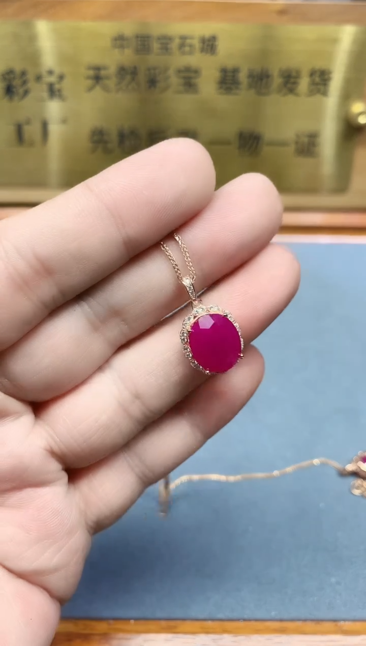 【闪购商品】红宝石颈饰银S925镶嵌........