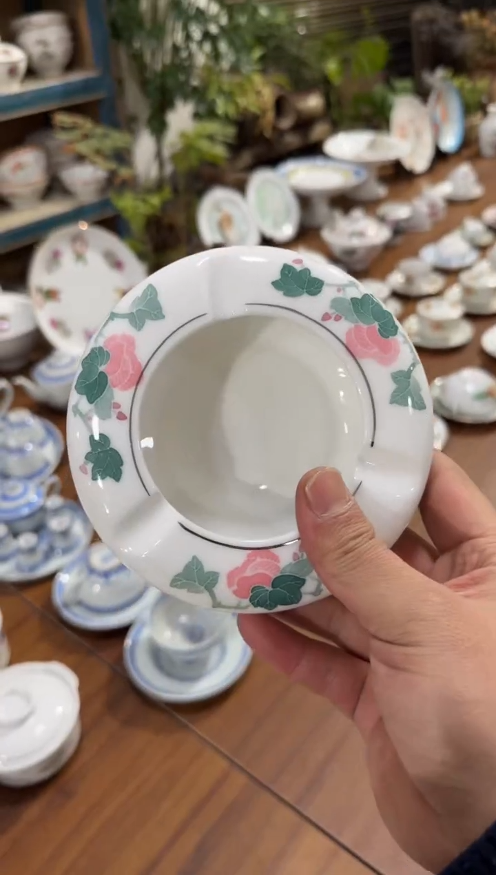 【闪购商品】摆件烟灰缸微瑕介意勿拍