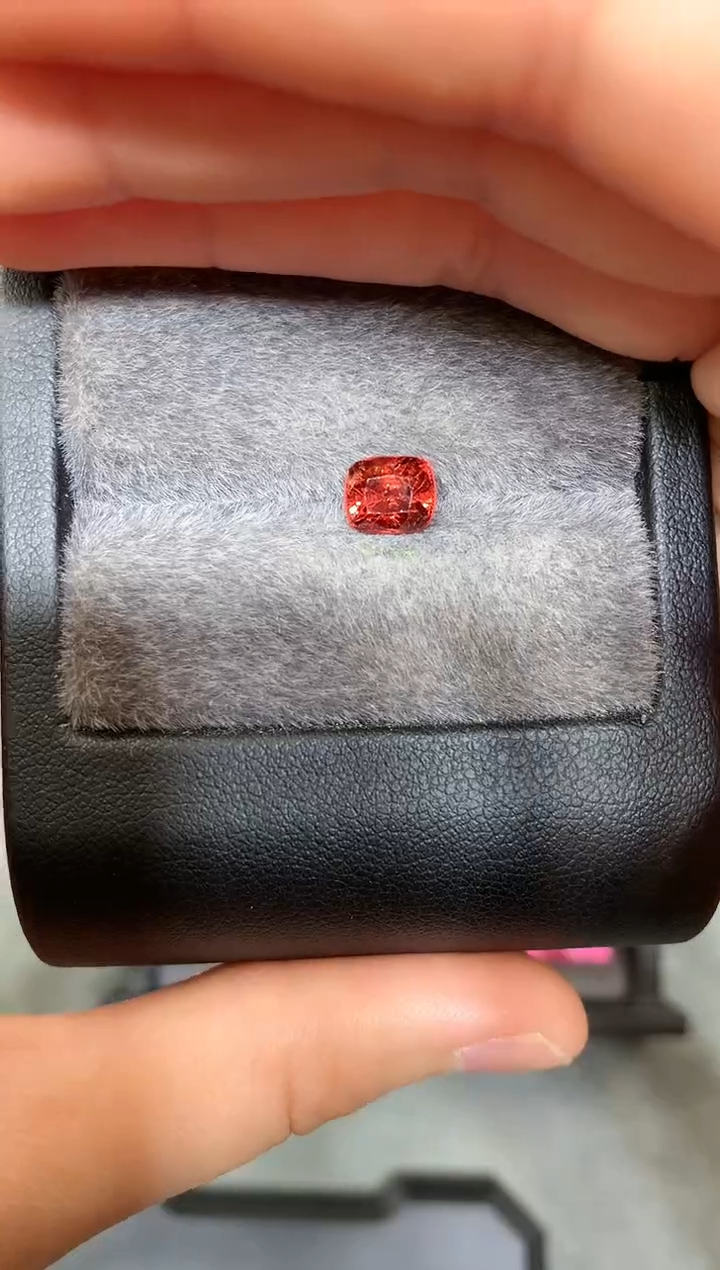 【闪购商品】定制尖晶石裸石未镶嵌枕型 橙枫叶色调 1.85ct