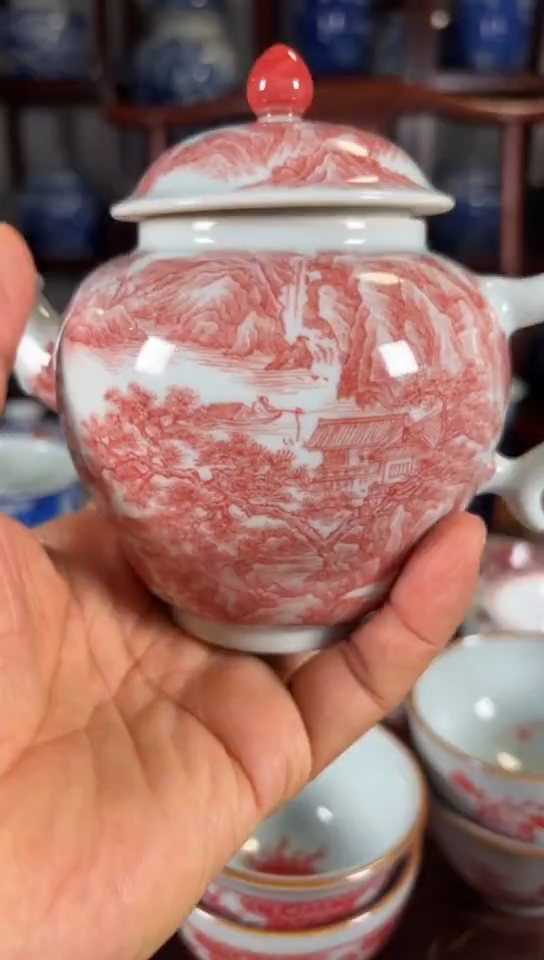 柴窑釉里红山水壶