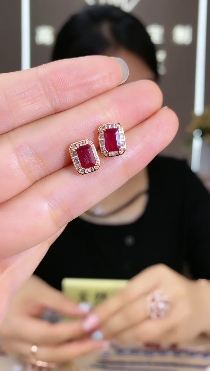 【闪购商品】红宝石耳饰银S925镶嵌耳饰