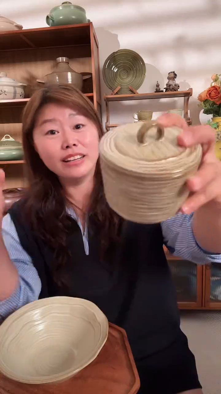 瓷山河雅韵炖盅.