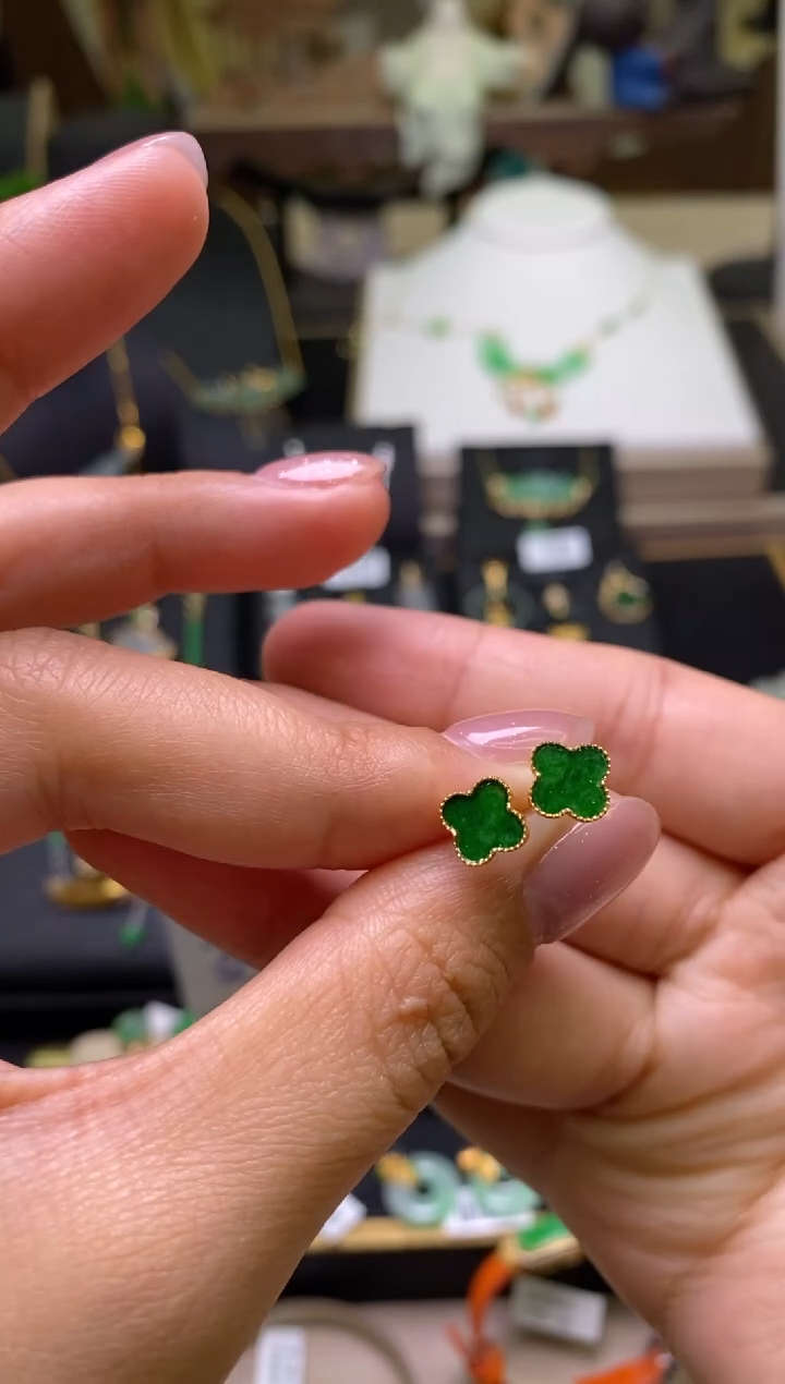 【闪购商品】翡翠颈饰18K金镶嵌净货16163