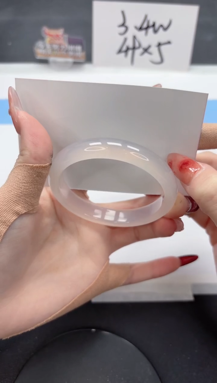 【闪购商品】石英质玉手镯未镶嵌A291-56.5