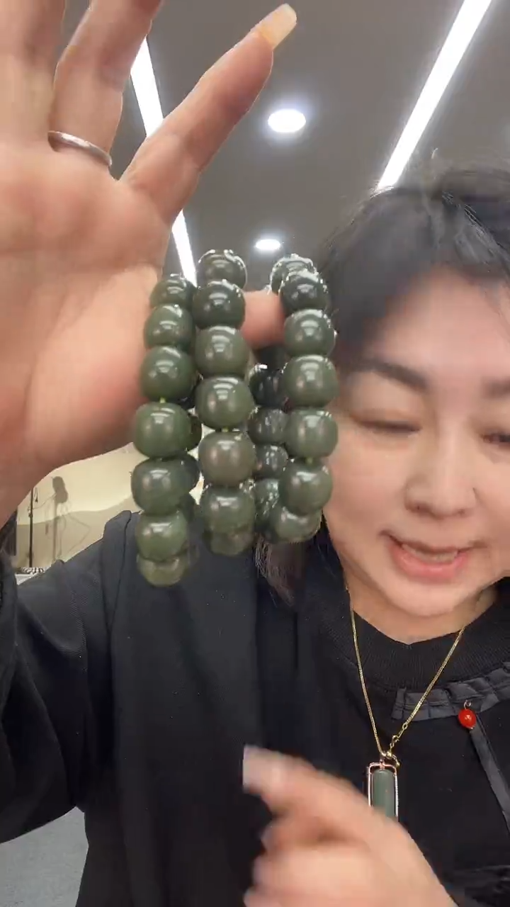 未镶嵌透闪石质玉挂件手串多样式发货随机发一