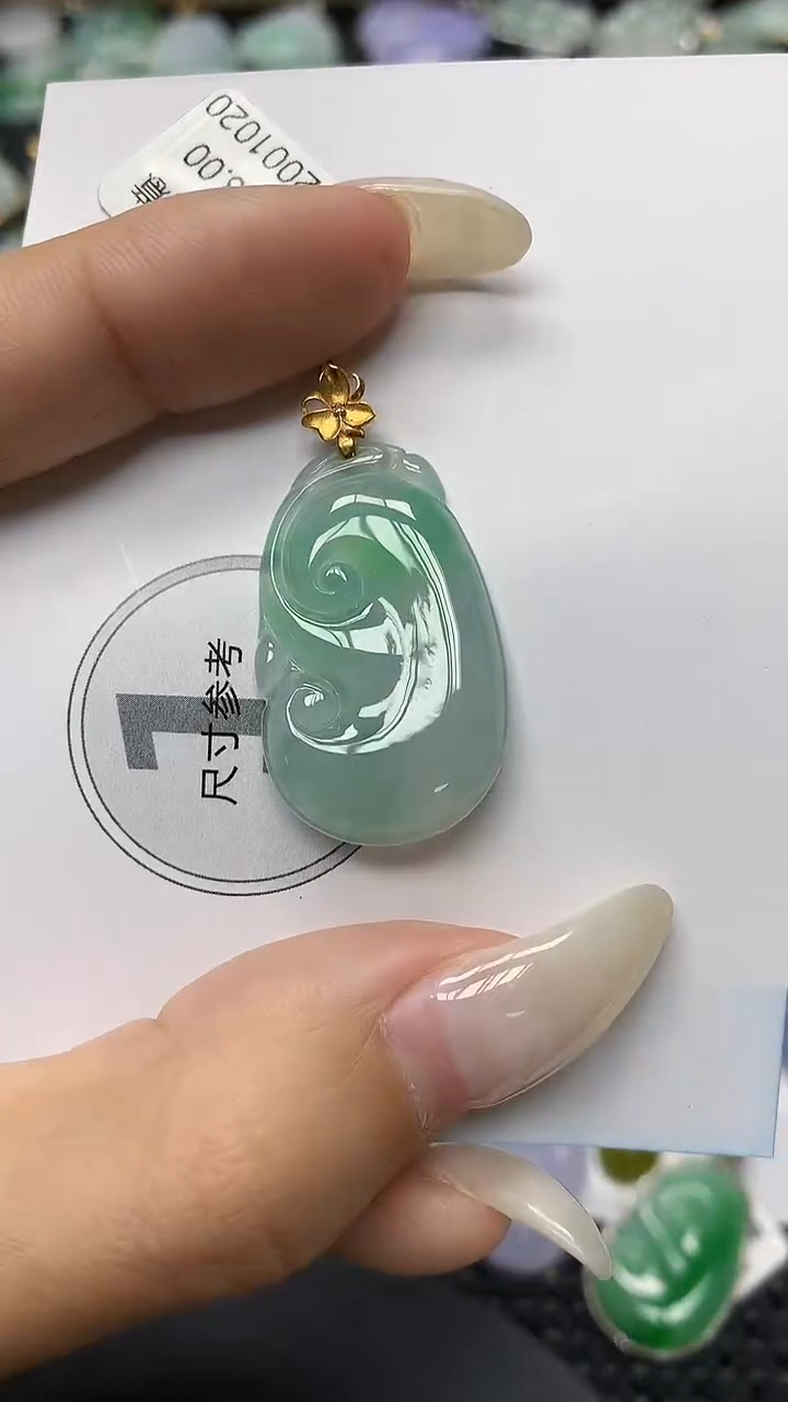 颈饰18K金镶嵌翡翠11111111111