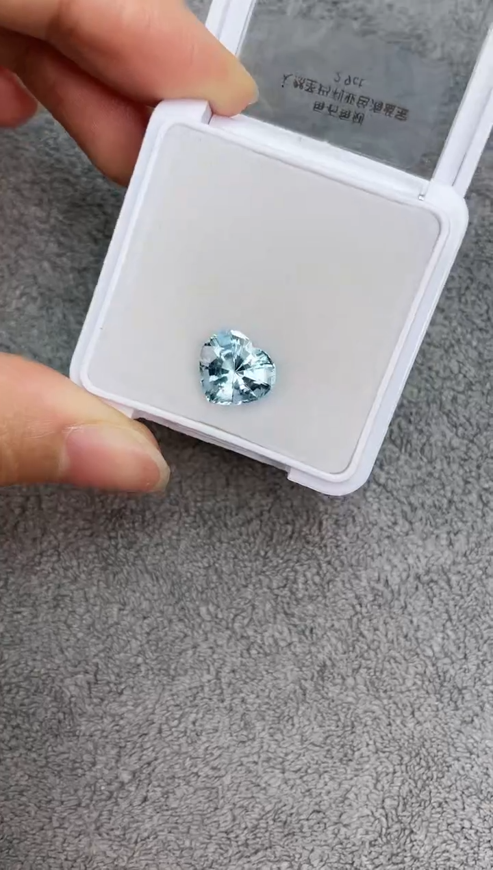 【闪购商品】海蓝宝石裸石未镶嵌2.9克拉