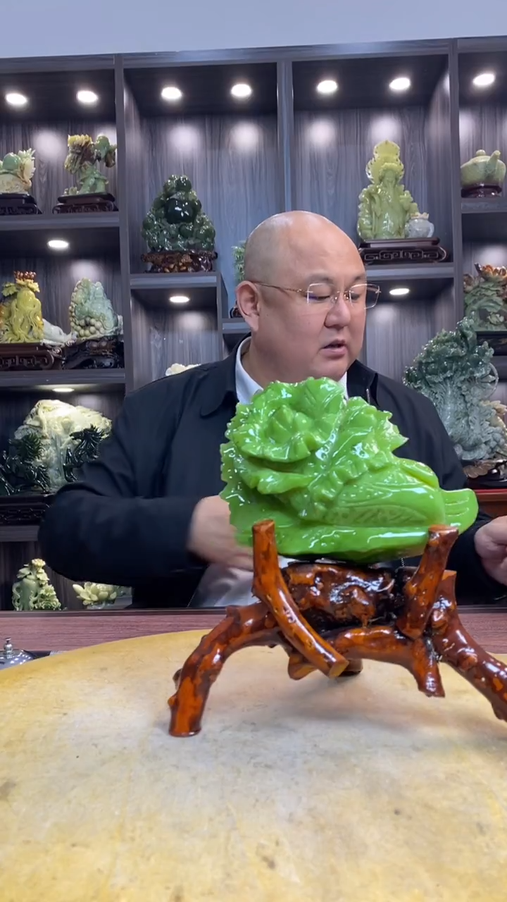 玉子****8玉岫岩料手工雕刻摆件居家装饰送礼一物一图