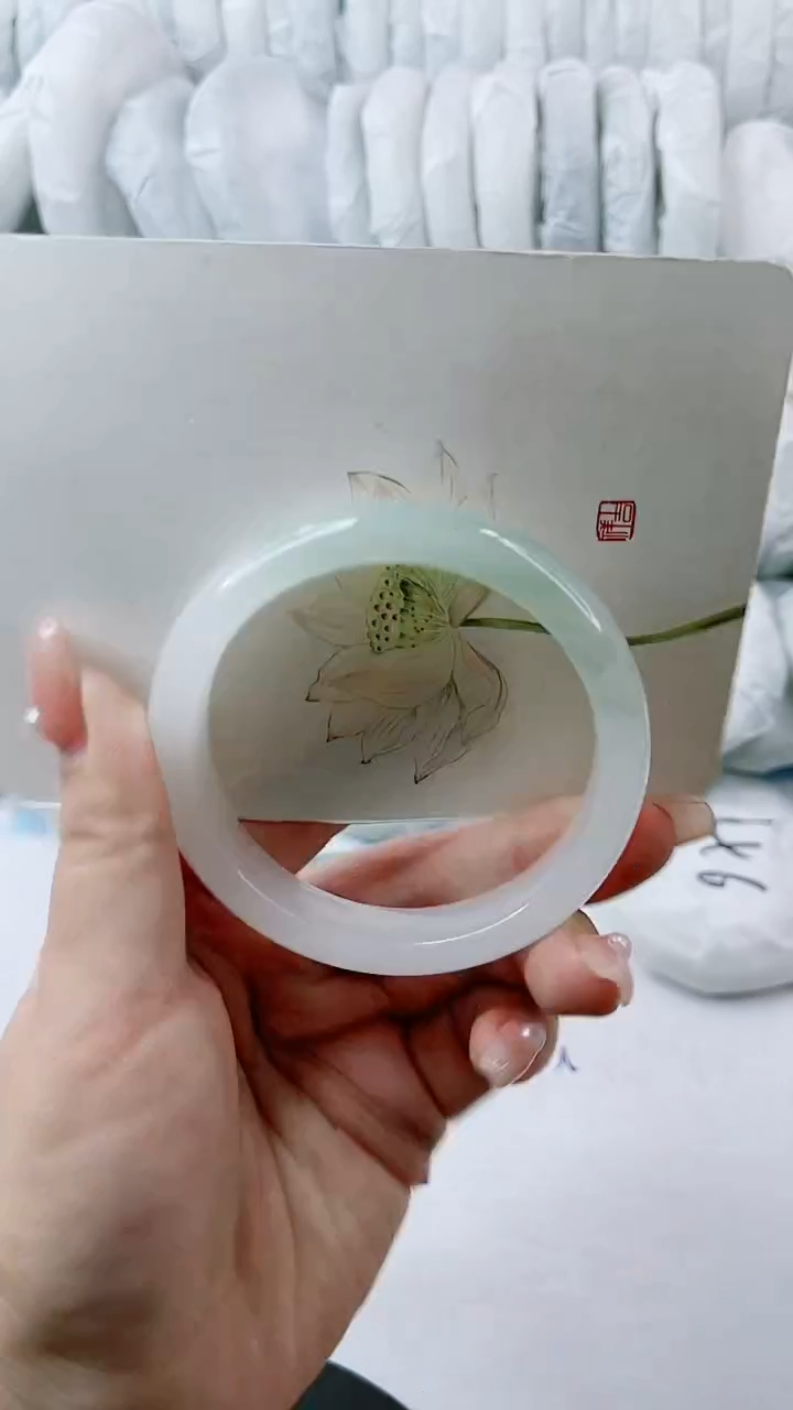 【闪购商品】石英质玉手镯未镶嵌多样性发货B119