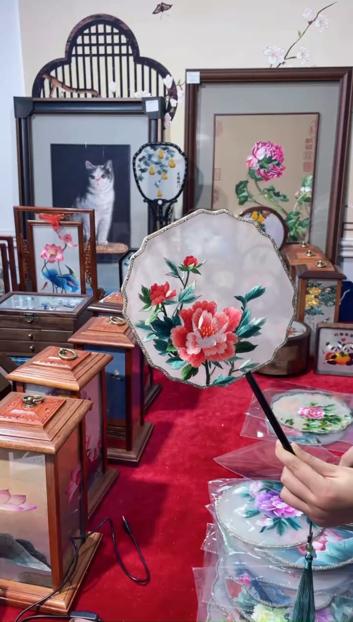 织绣纯手工苏绣扇子1
