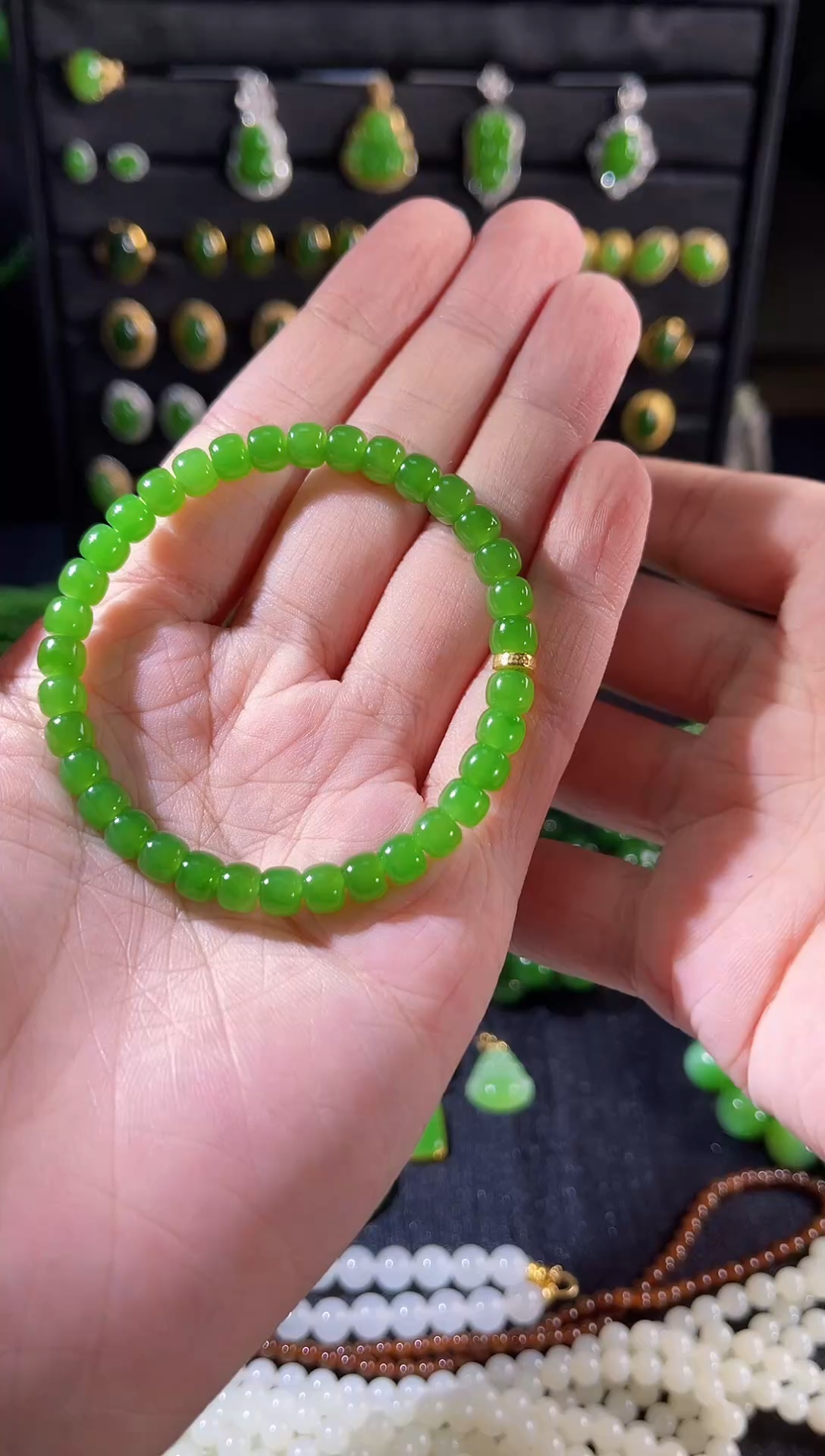 手串未镶嵌和田玉苹果绿 8mm 手串