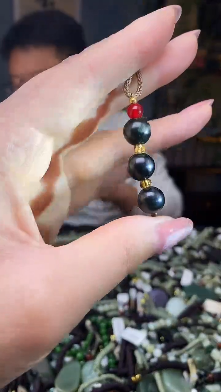 颈饰未镶嵌和田玉多样性发货，拍一发一