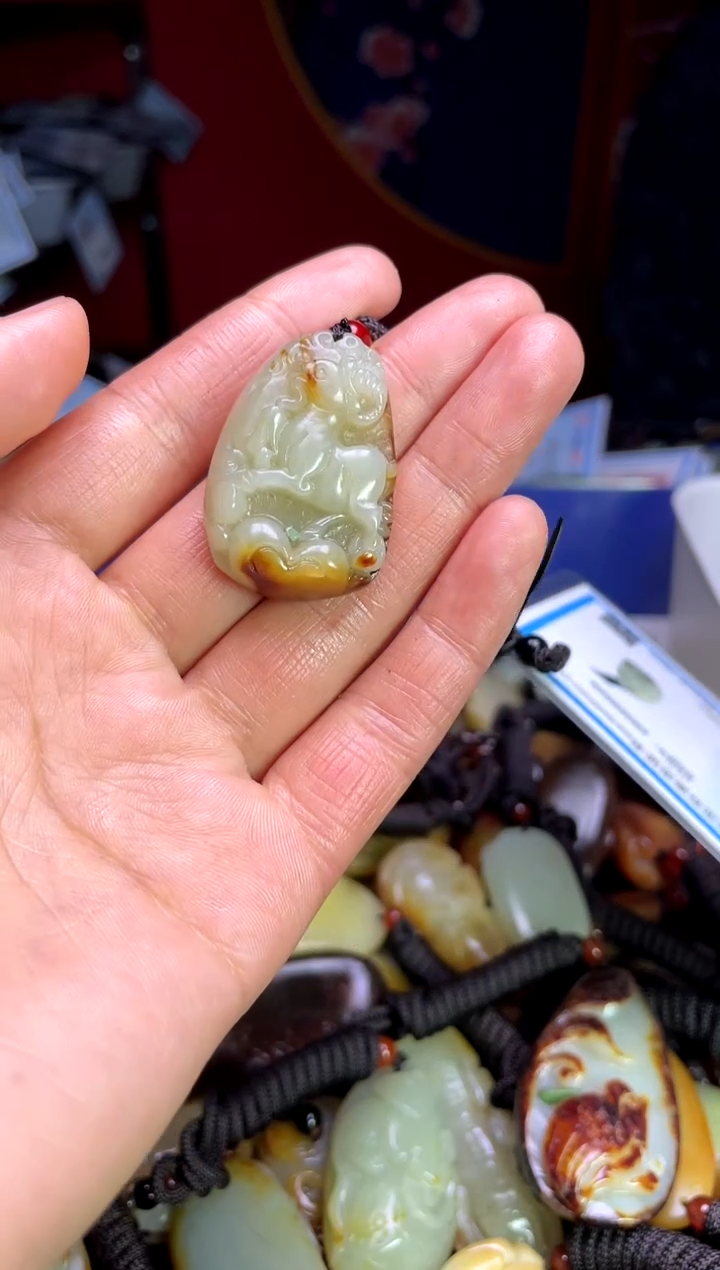 【闪购商品】和田玉颈饰未镶嵌1