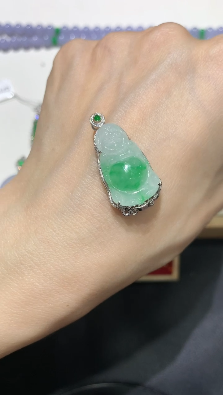 【闪购商品】翡翠吊坠(不含链)18K金镶嵌团购1